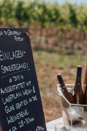 philipp-eins-innenraum-eingedeckt-bar-und-buffet-auf-tanzflaeche